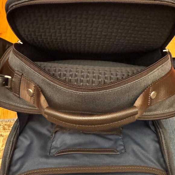 TUMI Alpha 3 Brief Pack in Anthracite - EUC - Picture 7 of 16